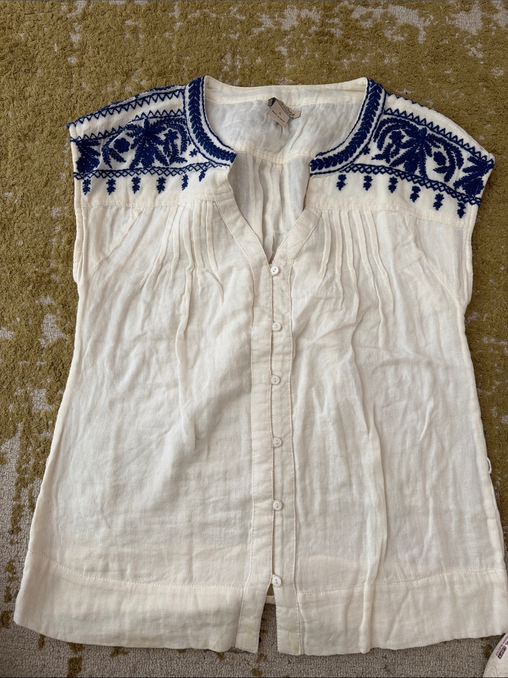 Lucky Brand Ivory Button-Front Blouse with Blue Embroidery small